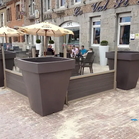 Hotel Val Saint Hilaire Givet