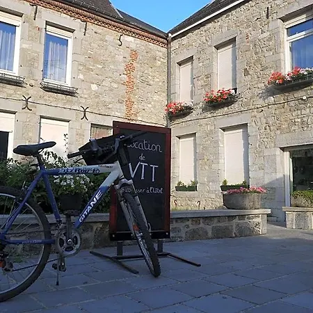 Val Saint Hilaire ホテル