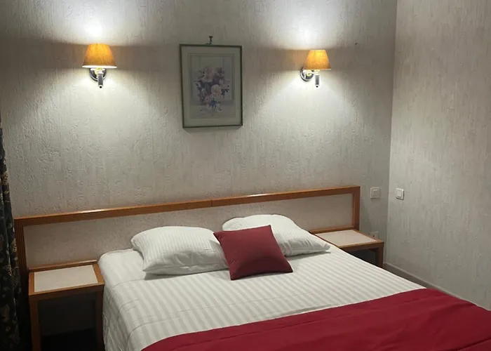 Val Saint Hilaire Givet